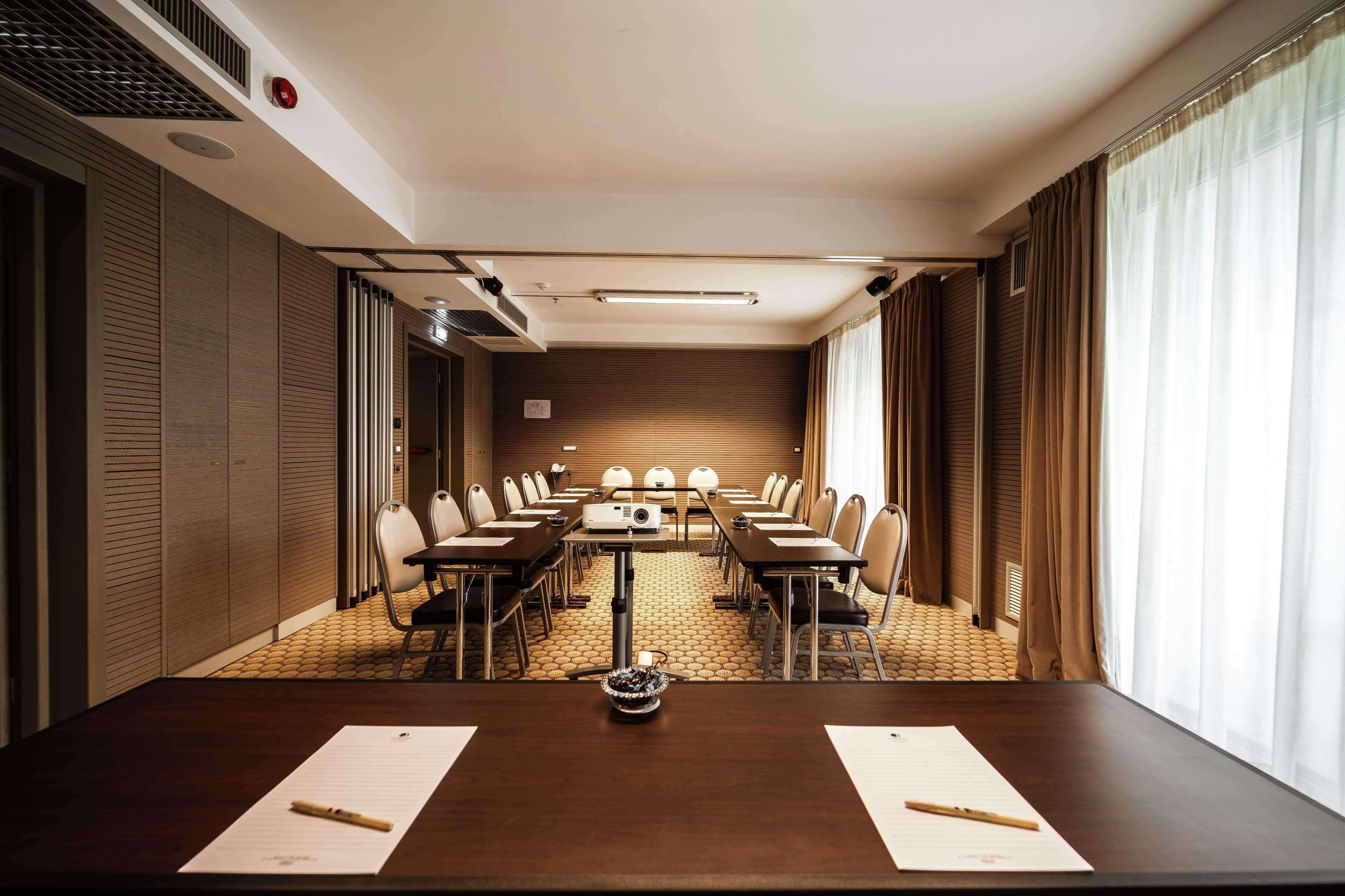 Delta Hotels By Marriott Olbia Sardinia Exterior foto