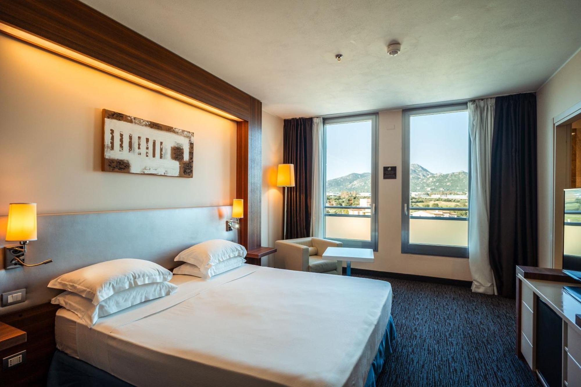 Delta Hotels By Marriott Olbia Sardinia Exterior foto